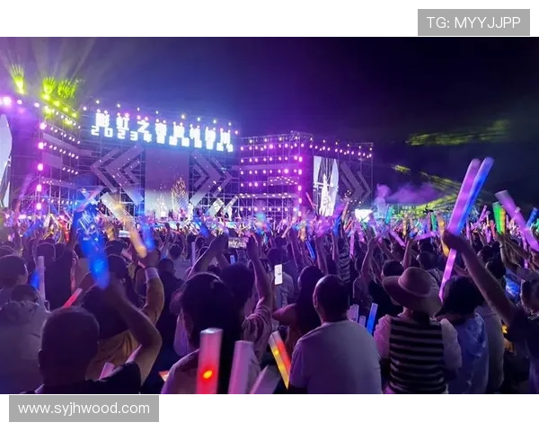 在世界杯酒吧里与陌生人一起燃情看球的狂欢之夜沉浸式体验之旅 - 副本 - 副本 (2)