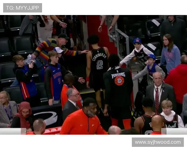 终场绝杀引爆全场球迷热议冠军归属悬念再起今夜巅峰对决燃爆联盟 - 副本 (4) - 副本